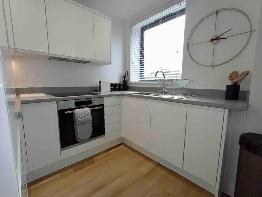 Апартаменти Luxury 2 Bed 2 Bath Flat Near Old Trafford Манчестер Екстер'єр фото